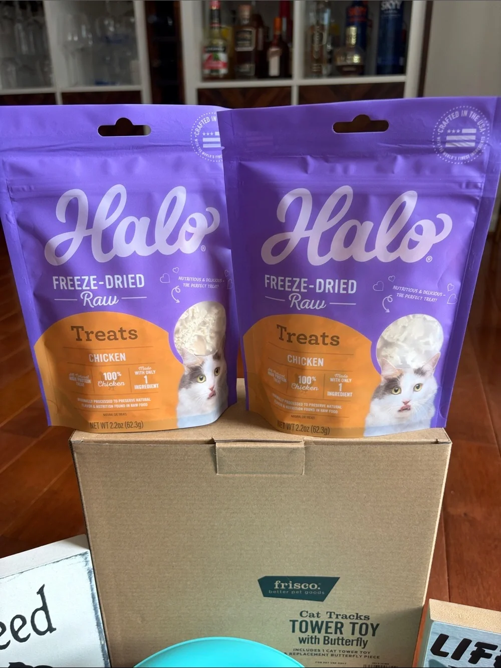 Cat bundle with toys, treats and decor